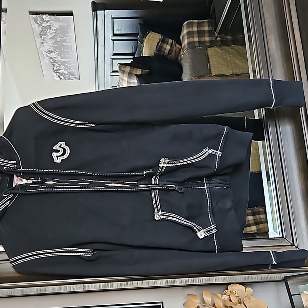 True Religion Hoodie size Medium